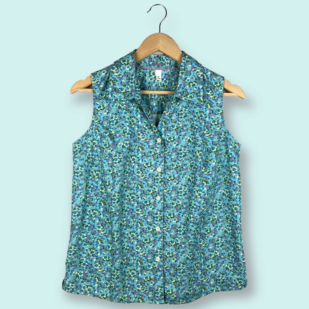 Vintage Y2K Cherokee Sz M Ditsy Floral Button Down Sleeveless Top